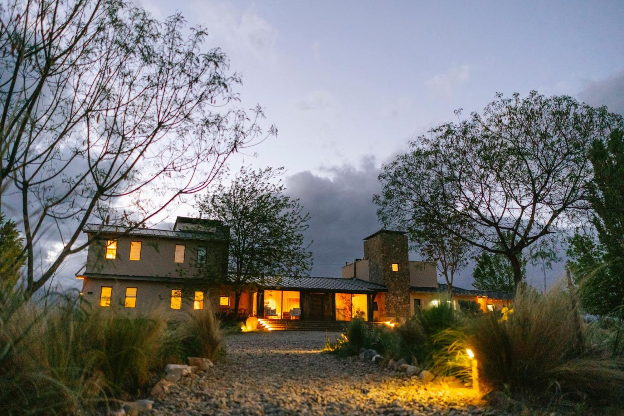 La Morada Lodge Vista Flores ภายนอก รูปภาพ